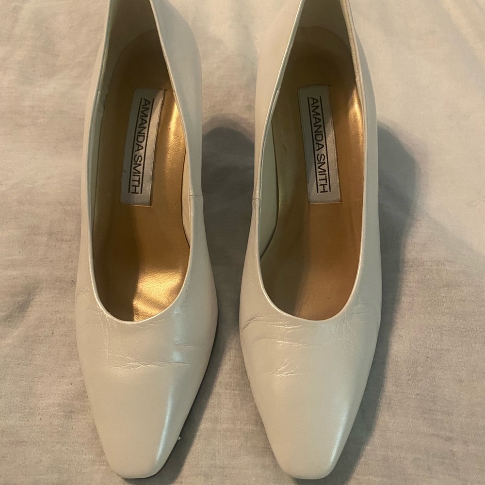 Amanda Smith Pearl White Classic Heels Minimalist Design